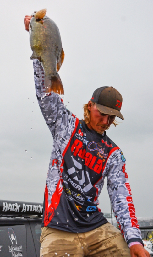 King Leonidas returned to Sparta. Rather, Daiwa pro Seth Feider returned to Mille Lacs. With 26-2. Photo by Joel Shangle.